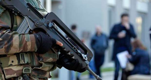 La menace terroriste reste élevée en France, juge Manuel Valls