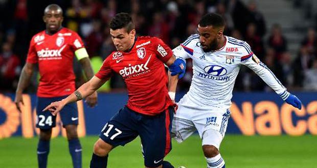 Ligue 1: Lyon sous la menace de Paris