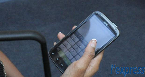 Téléphonie: Le SMS se meurt lentement