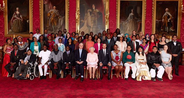 Développement durable: trois jeunes Mauriciens récompensés par la reine Elizabeth II