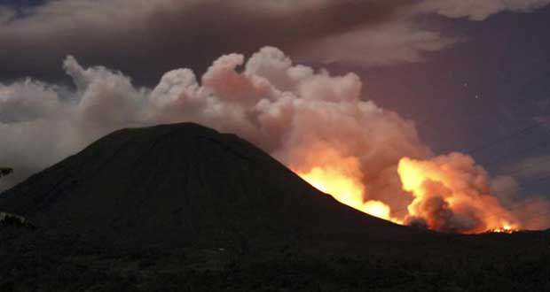 Eruption volcanique en Indonésie: l'aéroport de Bali de nouveau fermé