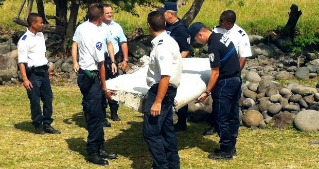 La Réunion : le débris d'avion retrouvé va être analysé en France