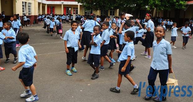 Teachers’ Day: les profs appelés à se réinventer avec le Nine-Year Schooling