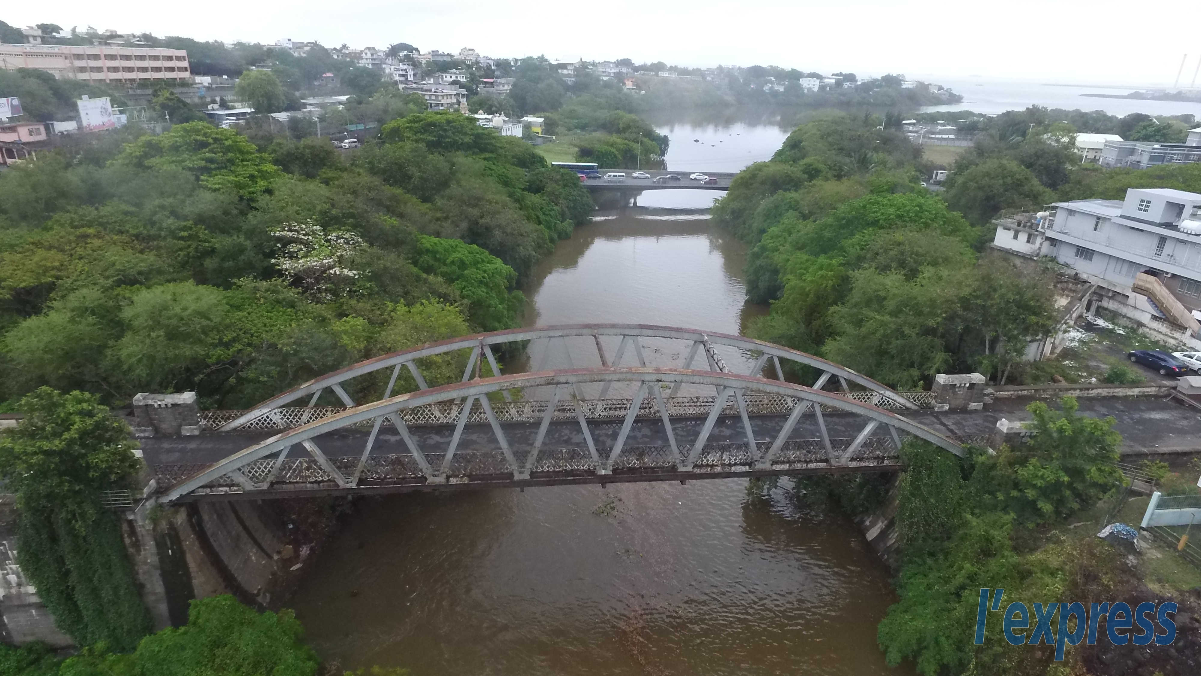 [Vidéo] Décongestion de la capitale: le pont de GRNO rouvert après 30 ans