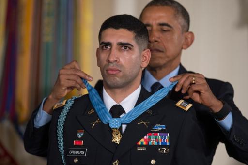 Obama décore un soldat d'origine française, «héros» en Afghanistan