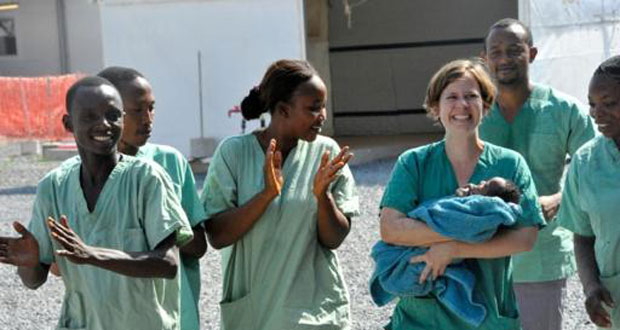 Ebola: La Guinée émerge de deux ans de "nuit noire"