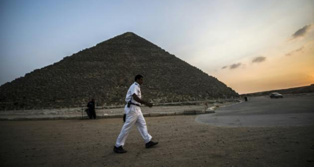 Egypte: les touristes ont déserté les pyramides