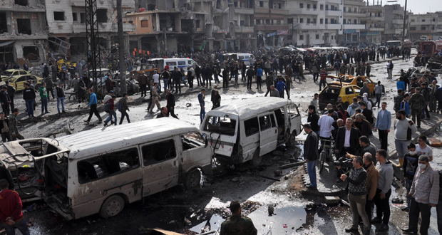 Syrie: plus de 45 morts dans un attentat à Homs, John Kerry en Jordanie