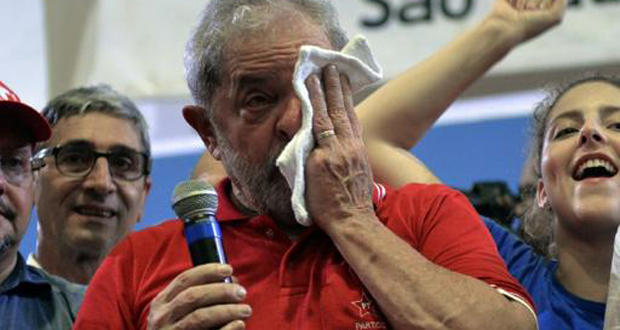 Brésil : Lula appelle ses partisans à le soutenir dans les rues