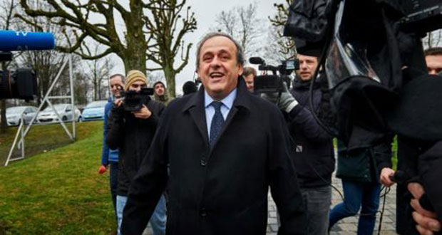 Affaire Blatter/Platini: perquisition à la Fédération française de football
