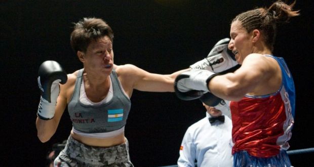 Boxe: Ana Laura Esteche conserve son titre de Championne du monde WBA supers-légers, match nul contre Farida El Hadrati