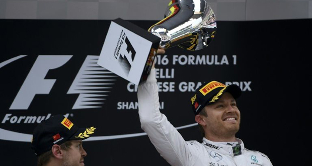 GP de Chine: Nico Rosberg (Mercedes) émerge du chaos