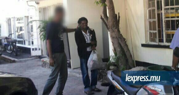  Vols avec violence: un jeune homme arrêté