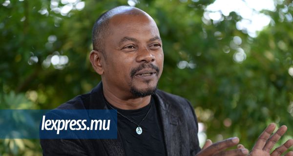 Eric Triton: «Je ferais bien taire quelques ministres»
