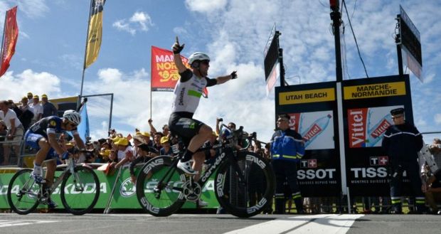 Tour de France: le maillot jaune pour Cavendish, la chute pour Contador