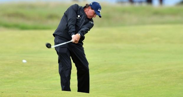 Golf: Mickelson mène toujours au British Open, Day se sauve