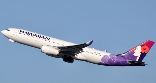 Un avion d'Hawaiian Airlines atterrit en urgence à Tokyo