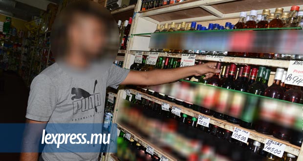 Cigarette et alcool: les nouveaux tarifs connus ce lundi