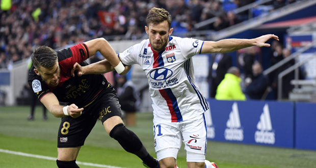 Ligue 1: Lyon battu à domicile par Guingamp