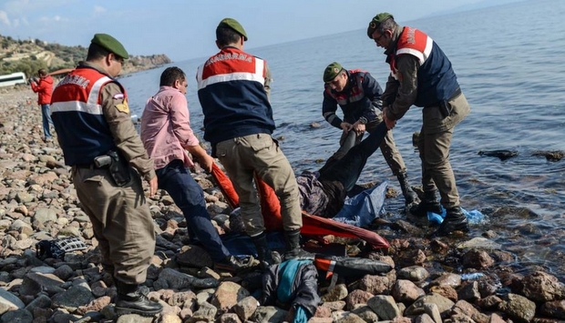 Libye: 16 corps de migrants découverts sur une plage