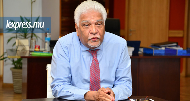 Jean Claude de L’Estrac: “I don’t know what makes me more angry, Megh Pillay’s dismissal or the quiet complicity of the board members”