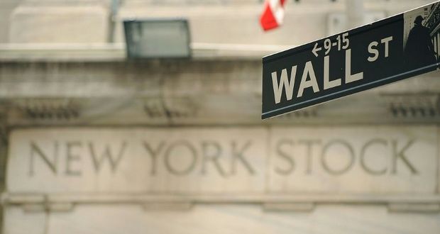 Wall Street attend les premiers pas du président élu