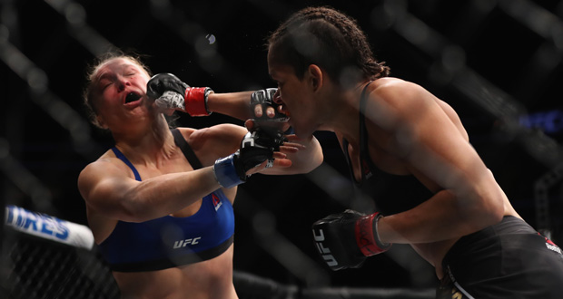MMA: Ronda Rousey réfléchit à son avenir