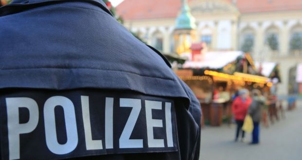 Policier poignardé en Allemagne: 6 ans de prison pour une adolescente liée à l'EI