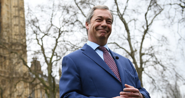 Pour le Britannique Nigel Farage, Le Pen peut encore gagner