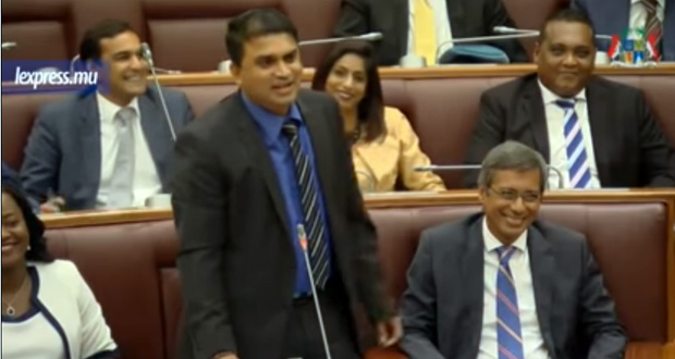 Parlement: Hanoomajee compte statuer sur l’utilisation des cellulaires