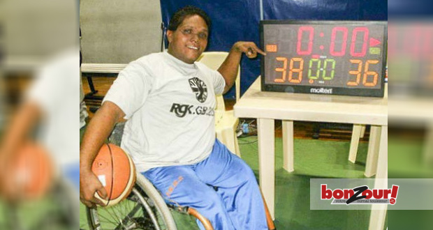 Jason François: joueur de basket en fauteuil