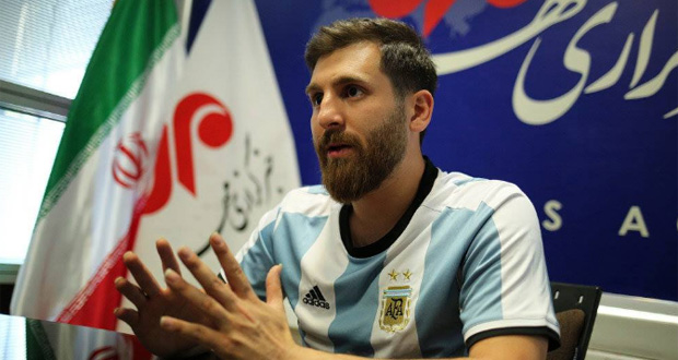 Ressembler à Messi n'est pas de tout repos en Iran