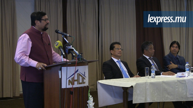 [Vidéo] Showkutally Soodhun va de l’avant avec la construction d’un morcellement NHDC à Bassin