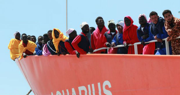 L'UE promet d'aider davantage l'Italie face à la crise des migrants