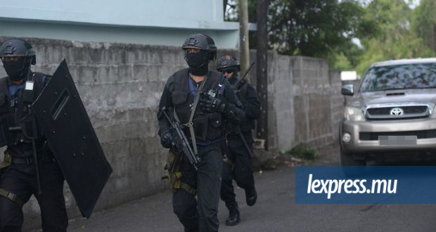 Opération crackdown à Baie-du-Tombeau: six arrestations