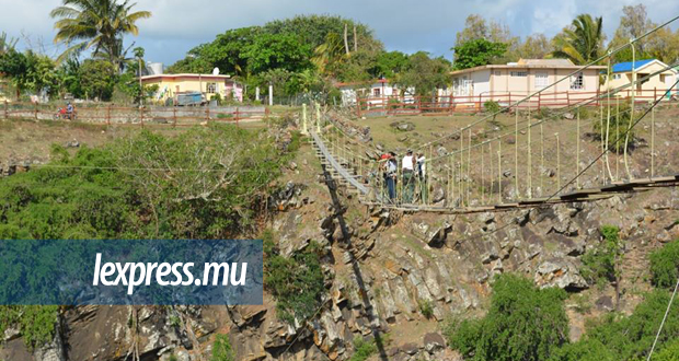 A Rodrigues: une Mauricienne de 11 ans chute du pont suspendu