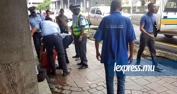 Port-Louis: un homme retrouvé inconscient à côté de la Barclays Bank