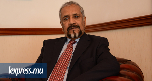 Démission du président de la République Cassam Uteem