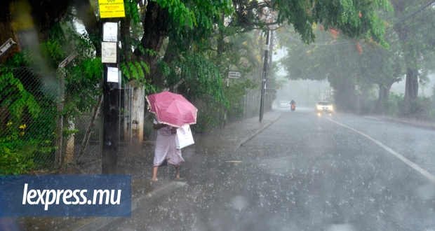Météo: pluie, orages isolés et accumulations d’eau