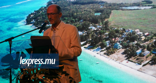 Village intégré: Beau Vallon Ltée tire le Sud-Est de son isolement économique et touristique
