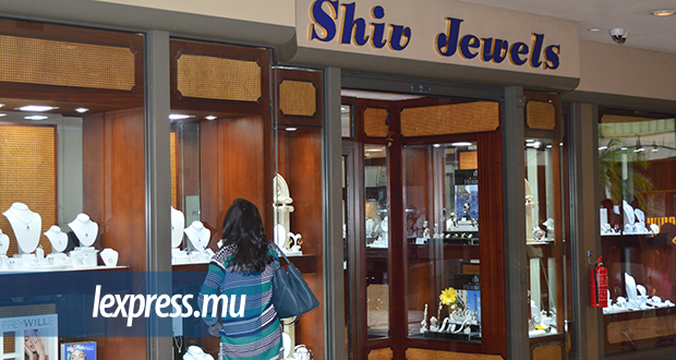 Affaire Platinum Card: Shiv Jewels, le goût du luxe