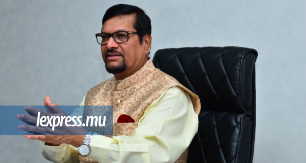 Quand Showkutally Soodhun encense Pravind Jugnauth