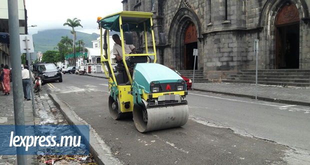 Port-Louis: la rue St-Georges en cours de réparation