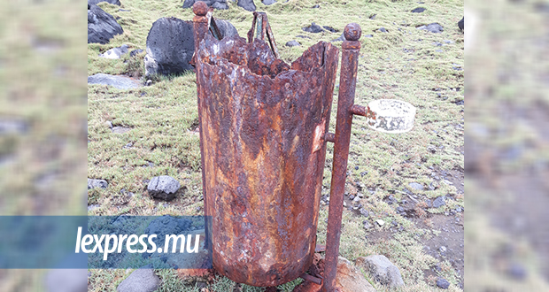 Le Souffleur: poubelles rouillées