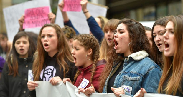 Face aux viols en Espagne, des lycéennes se font féministes