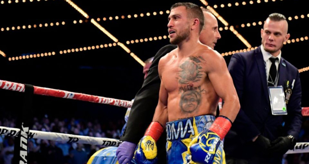 Boxe: Lomachenko entre dans l’histoire avec un 3e titre dans une 3e catégorie de poids