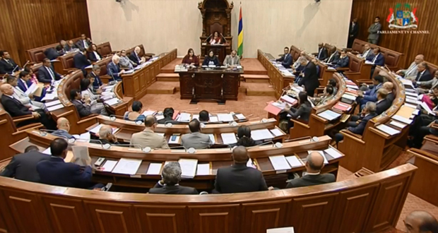 Parlement: les travaux en direct