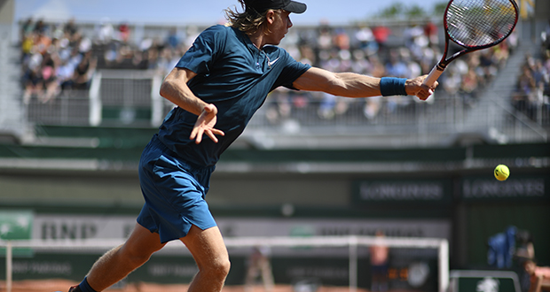 Roland-Garros - Denis Shapovalov hors service