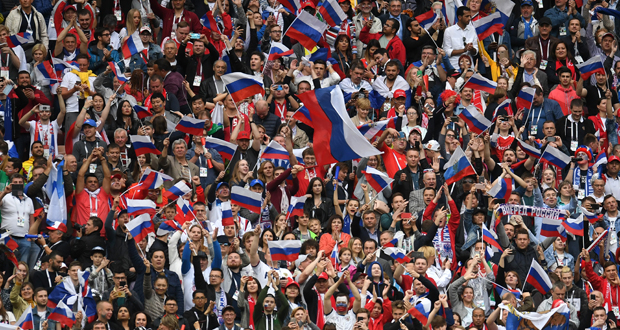 Mondial-2018: à Moscou, les supporters exultent et reprennent espoir