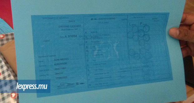 Fabrication de faux permis de conduire: soupçonné, un jeune de 18 ans arrêté